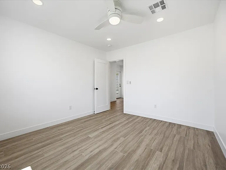 701 Canosa Ave — Photo 24