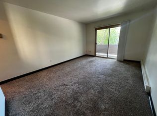 419 11th Ave S #301, Fargo, ND 58103