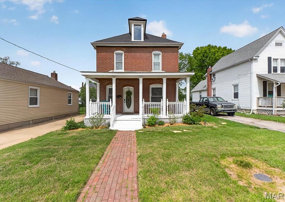 1st image of 7527 Woodland Ave