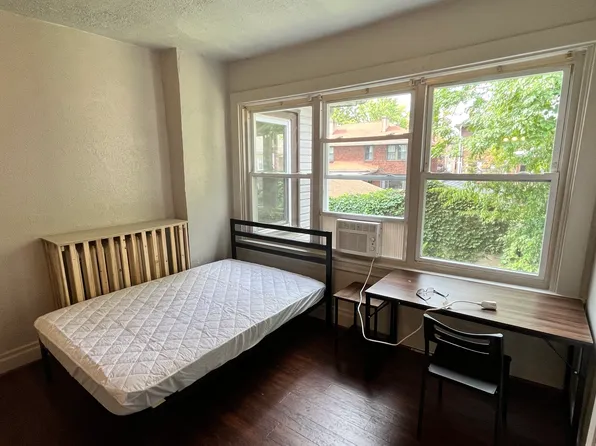 5847 Nicholson St Floor 2, Pittsburgh, PA 15217