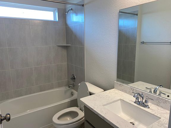 3rd image of 4424 Shady Hill Ln