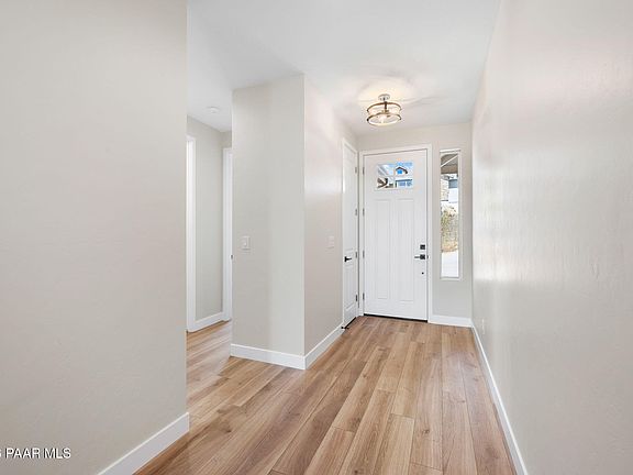 3rd image of 1949 Ventnor Cir
