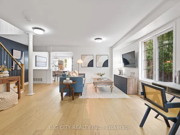 16 Amy Ct, Whitby, ON L1R 3N7