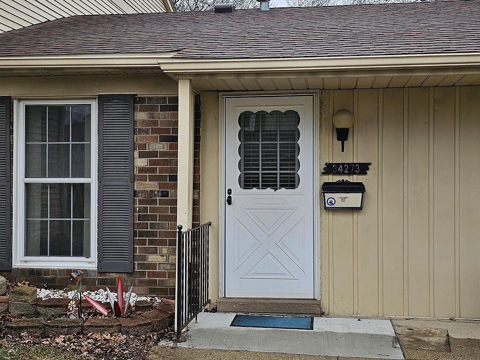 1st image of 34273 Garfield Cir #5