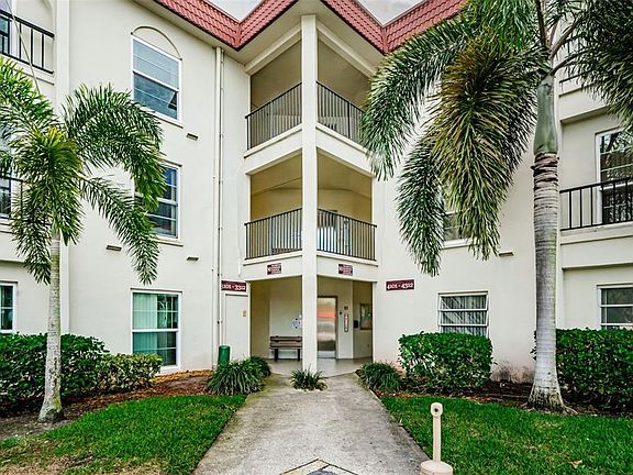 2nd image of 2700 Bayshore Blvd APT 3310