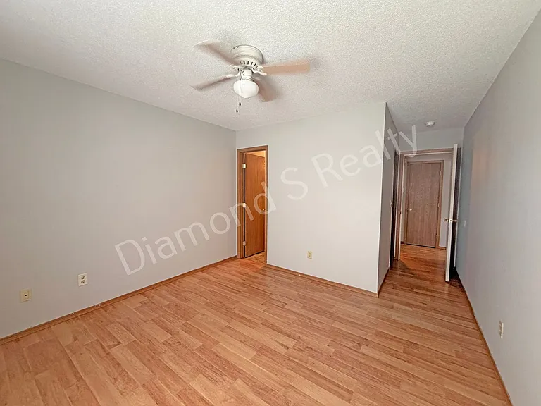1499 W Rainey Fourplex — Photo 11