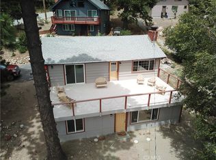 1935 Poplar Dr, Running Springs, CA 92382