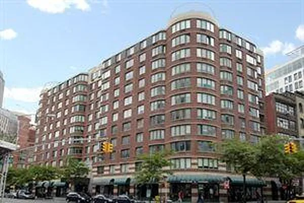 Rented by Douglas Elliman | media 32