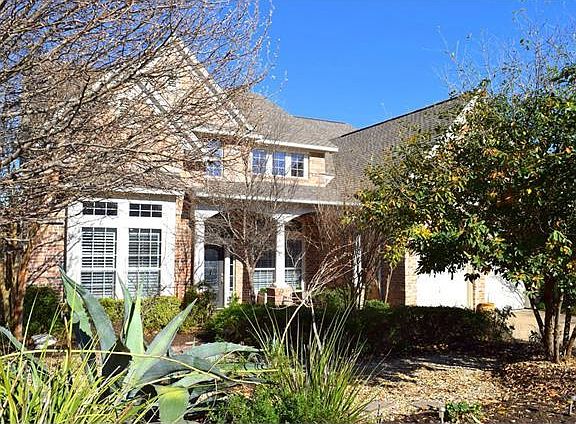 3rd image of 10409 Brimfield Dr