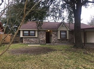 105 Kelly Ln, Baytown, TX 77521