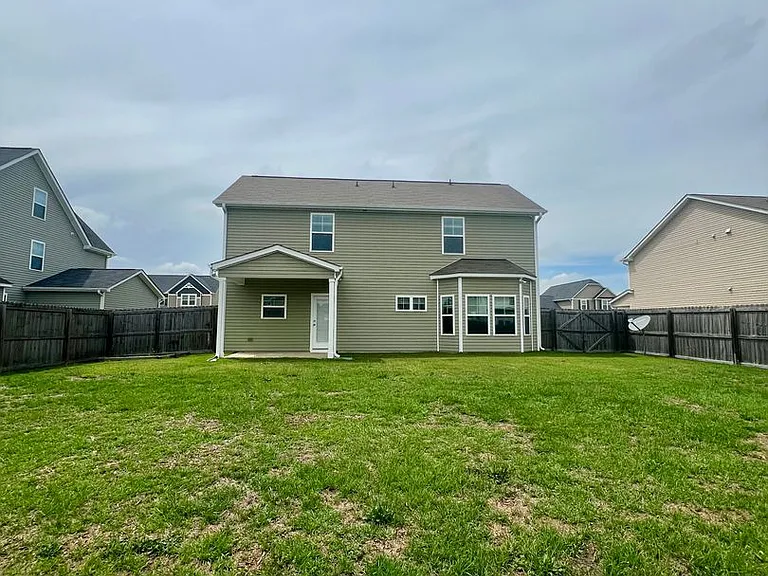 2131 Stafford Dr — Photo 26