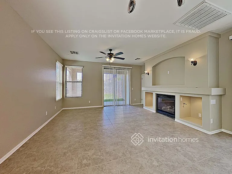 15050 N 145th Ln — Photo 7