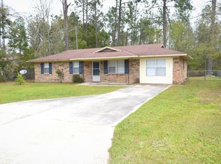 735 Gilbert Dr, Chipley, FL 32428