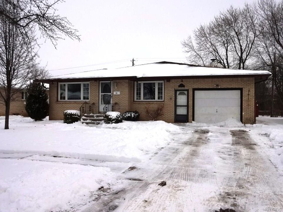 1st image of 31 Constance Ln