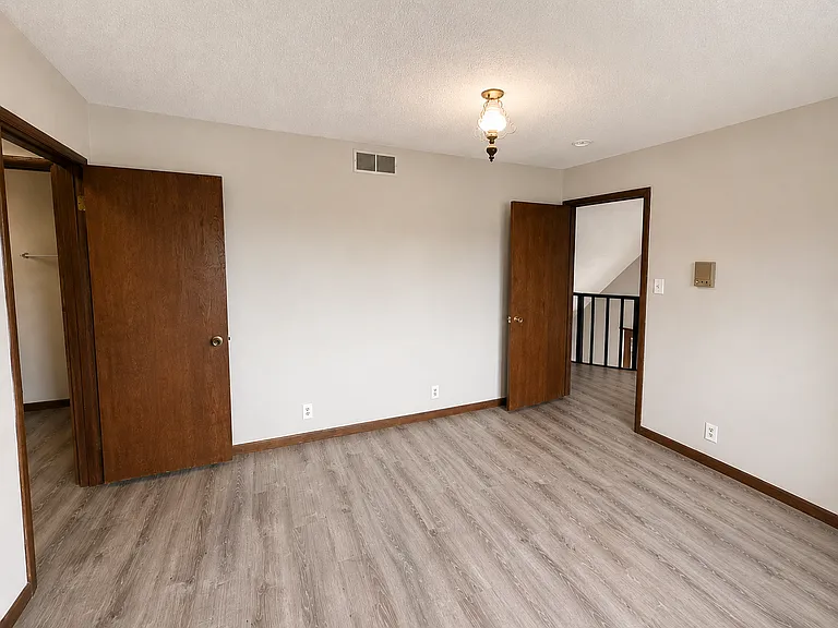 4284 Jefferson St — Photo 35