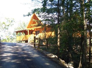 2986 Mountain Memories Way, Sevierville, TN 37876