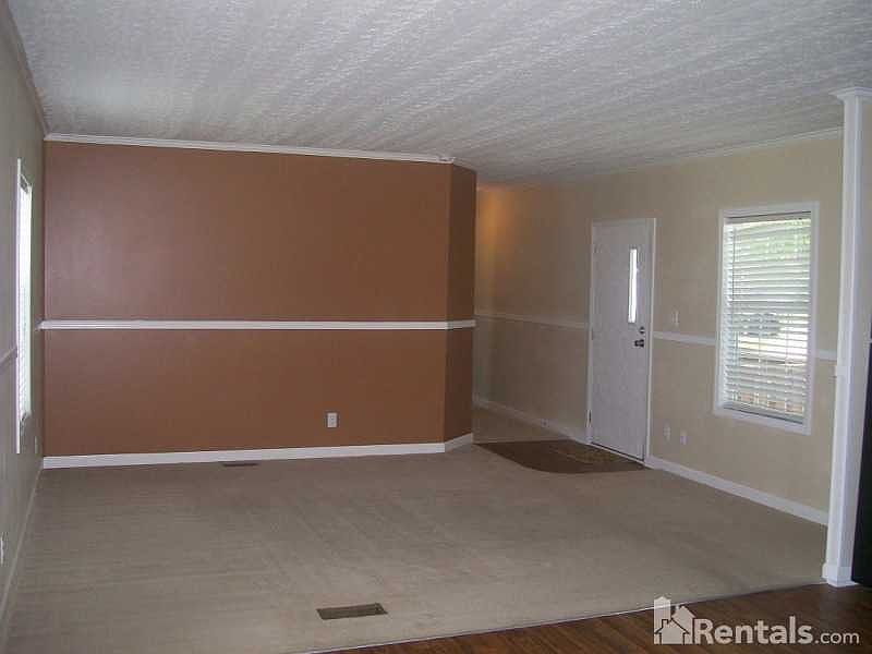 2nd image of 148 W Sourwood Dr