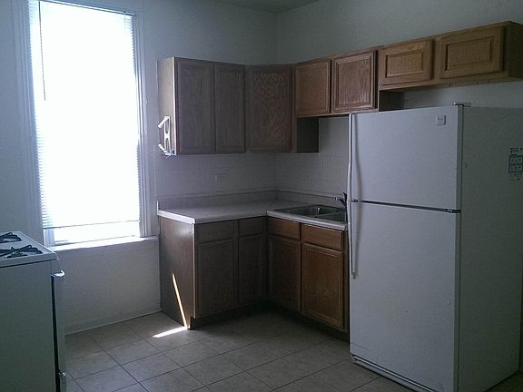 4th image of 10510 S Edbrooke Ave