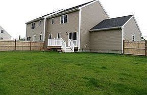 5th image of 607 Brockton Ave