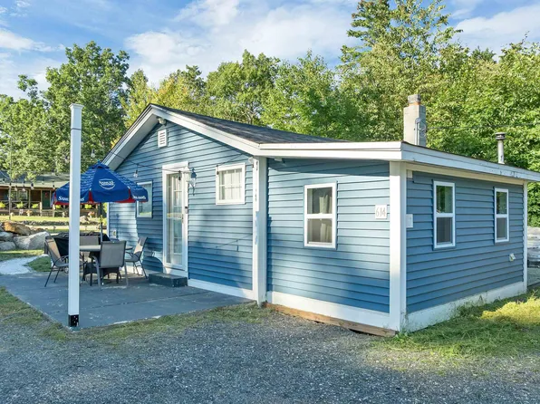 614 Collettes Grove Road, Derry, NH 03038