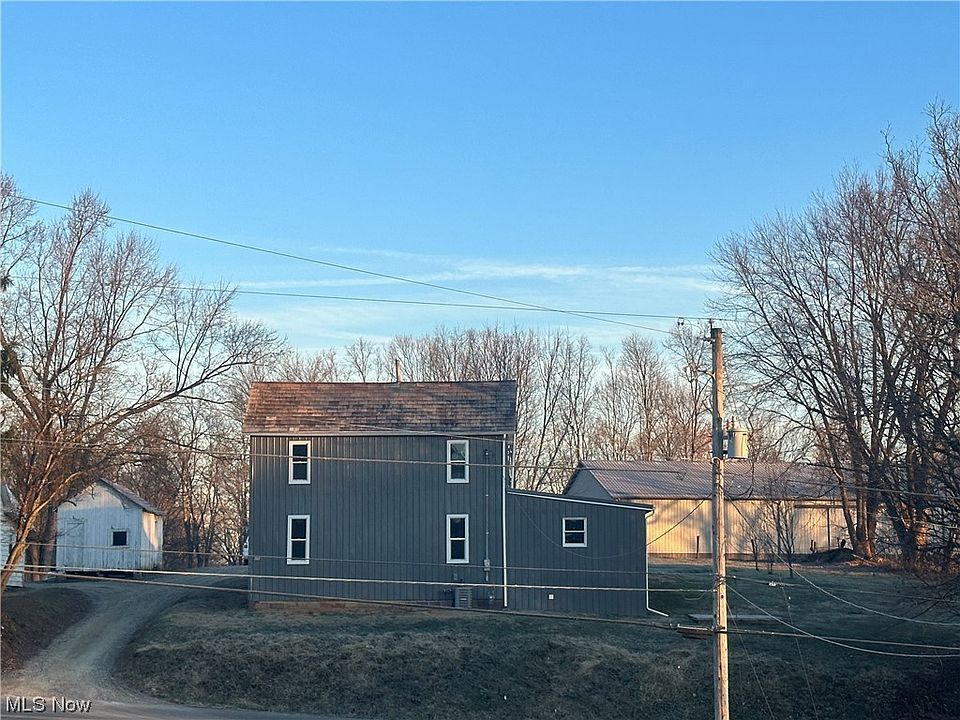 1st image of 323 Chapel Dr