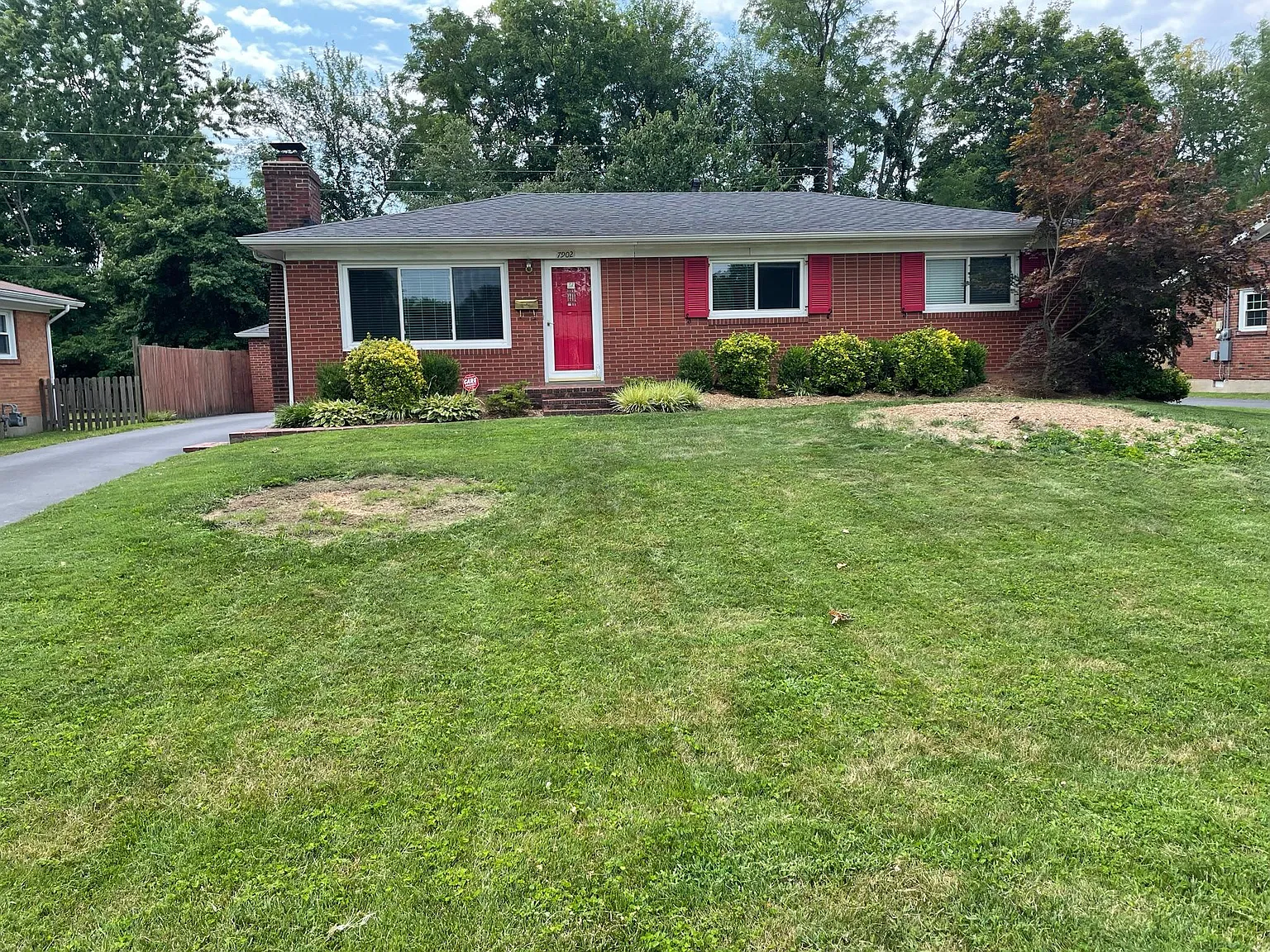 3 bed, 1.5 bath, 1969 sqft, $1,850 — Photo 1