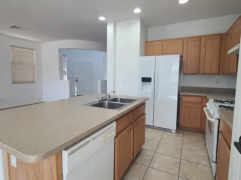 8944 Rutherford Grove St — Photo 7