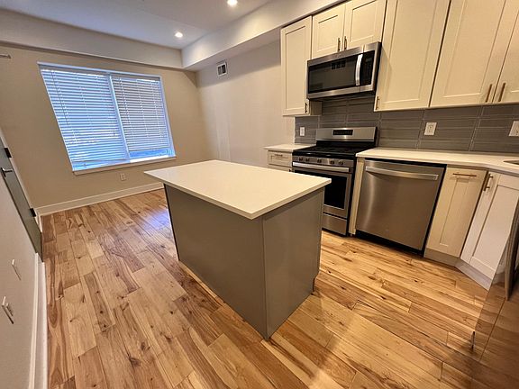 2nd image of 1619 Point Breeze Ave #A