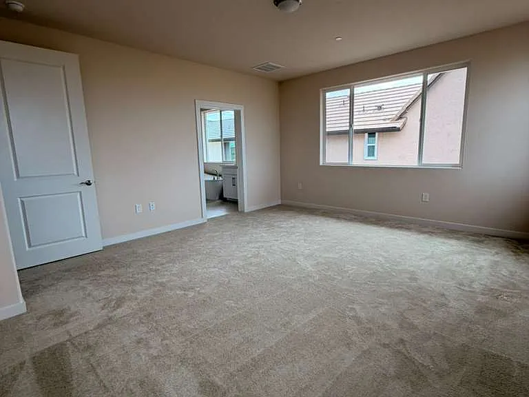 3950 Aura Way — Photo 31