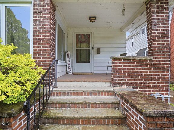 3rd image of 1862 Princeton Dr
