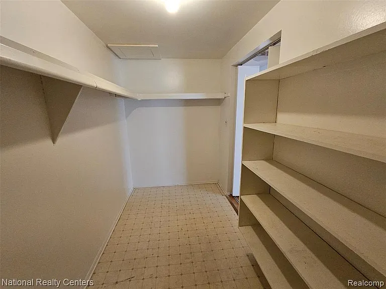 29576 City Center Dr #4 — Photo 7