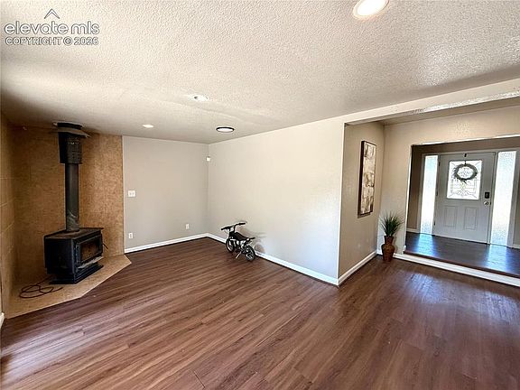 4th image of 1208 Doyle Pl