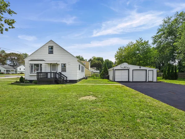 325 Fetzner Rd, Rochester, NY 14626