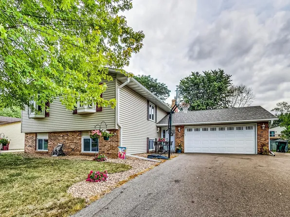 15732 Heywood Way, Apple Valley, MN 55124