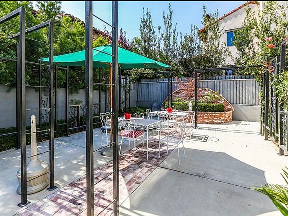 5th image of 634 W Sierra Madre Blvd APT M