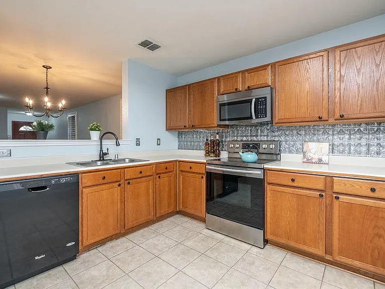 8308 Cotton Valley Ln — Photo 13