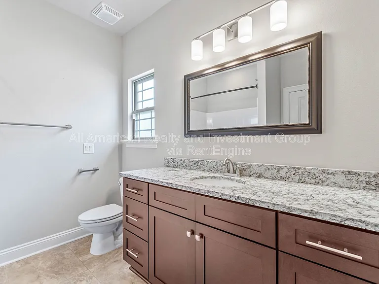 2140 Nina St — Photo 11
