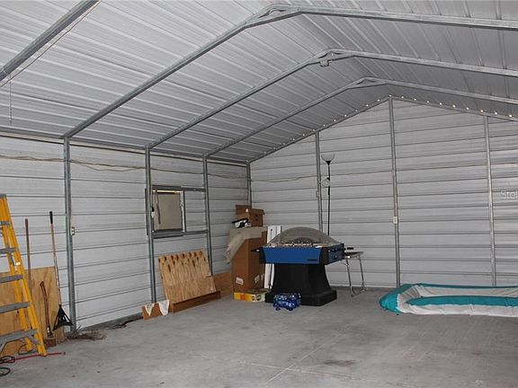 5th image of 45632 Pine St