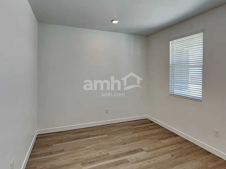 13098 N Mustang Crossing Rd — Photo 11