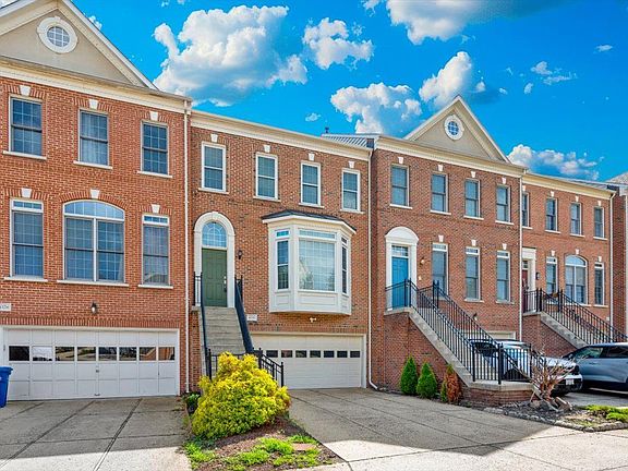 3rd image of 4576 Fair Valley Dr