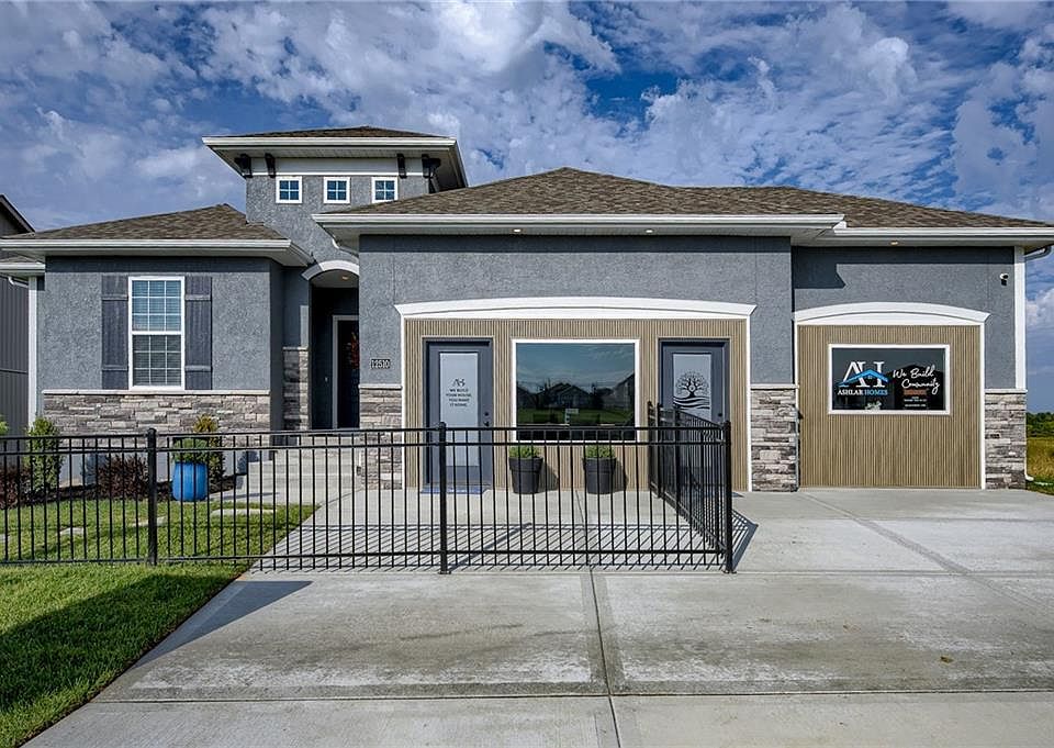 12510 S Parkwood Ln, Lees Summit, MO 64086 MLS 2440964 Zillow