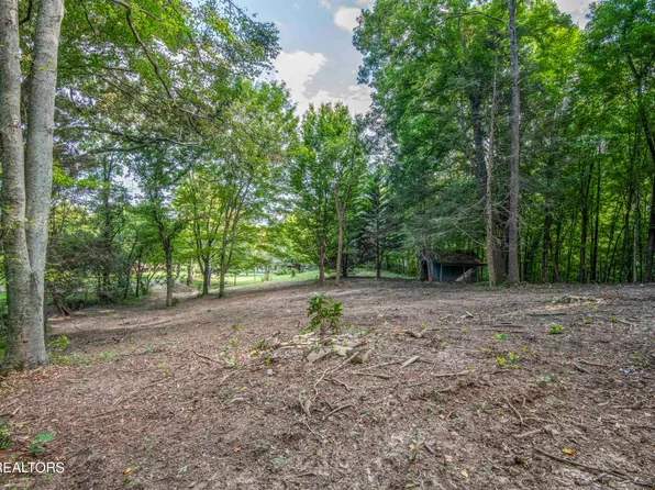 3033 Legg Ln, Knoxville, TN 37924