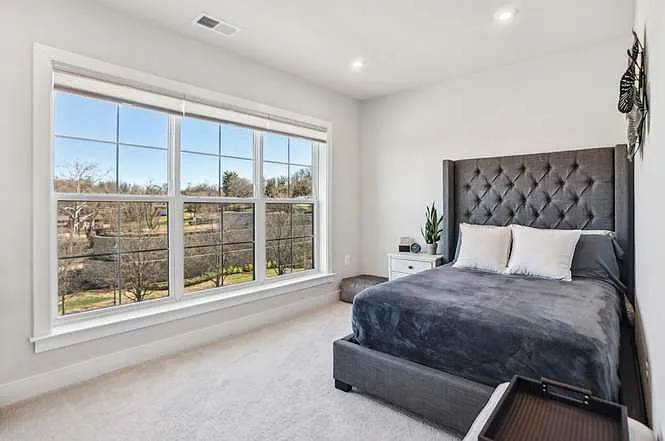 102 Saint Ives Pl — Photo 18