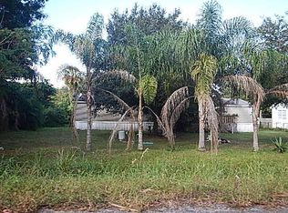 11021 Spivey Rd, Gibsonton, FL 33534