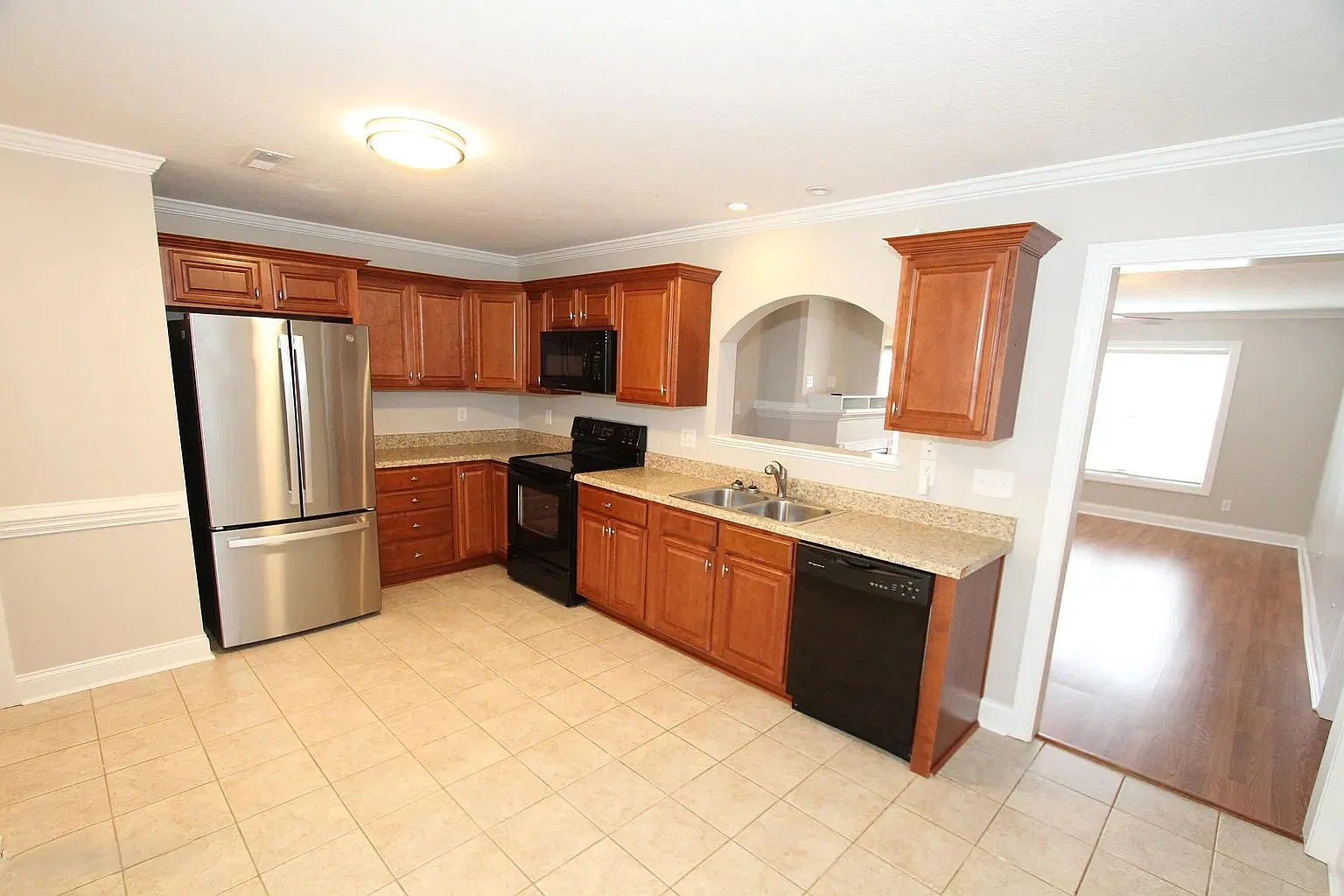 2116 Dovedale Dr — Photo 4