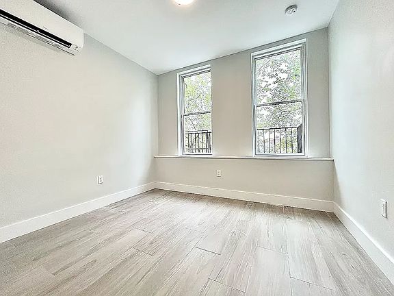 4th image of 222 E 53rd St Floor 2
