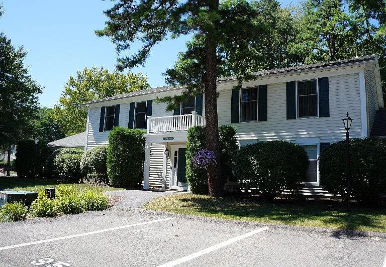257 Georgetown Ct — Photo 8
