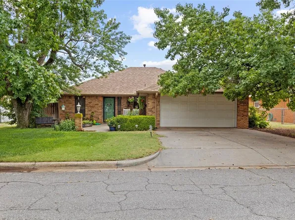 421 N Bryan St, Weatherford, OK 73096