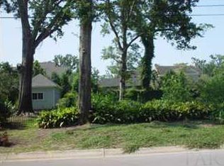 1415 E Hernandez St, Pensacola, FL 32503