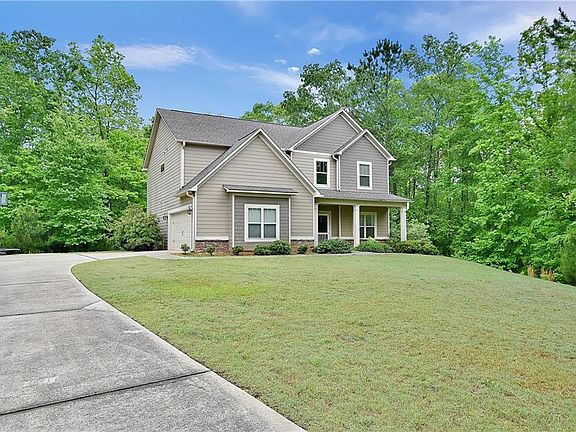 2nd image of 115 Creek Pointe Dr
